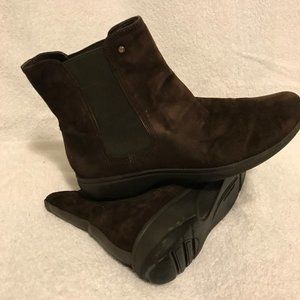 Rockport Boots - Dark Suede Brown w/ Elastic Sides